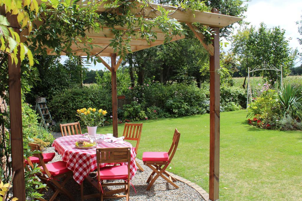 Bed and Breakfast Le Domaine De L'Arche à Plouasne Extérieur photo